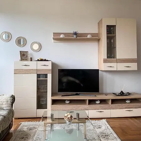 Stan Na Dan Bella Apartament *